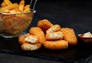 Veganska fisknuggets panerade