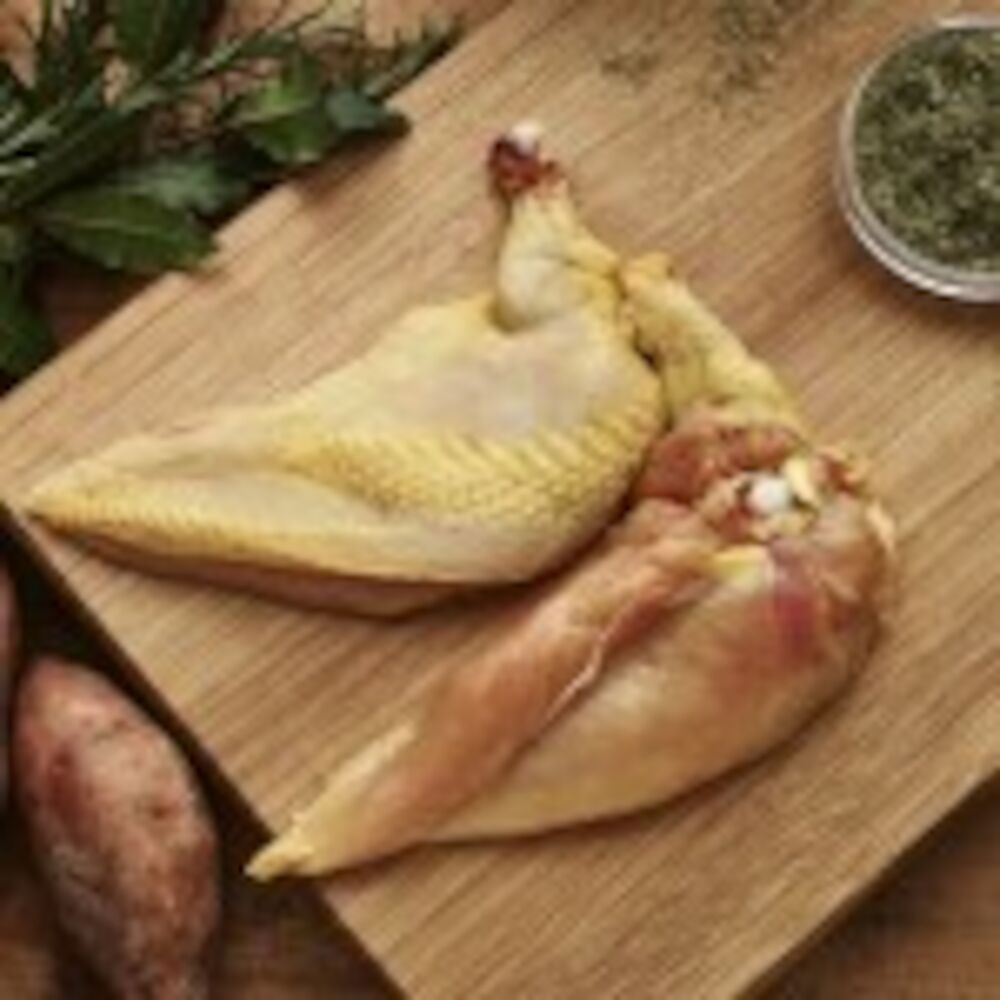 Majskycklingfilé Suprême Med Skinn Och Vingben