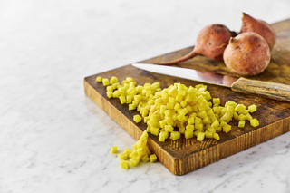 Gulbeta tärnad 4 mm 2 kg.