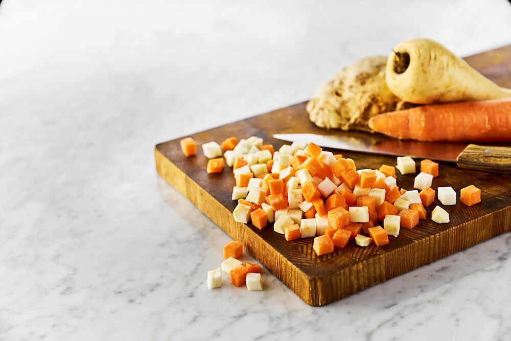 Rotfruktsmix med potatis tärnad 20 mm 2 kg