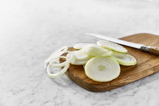 Lök gul skivad helring 2 kg