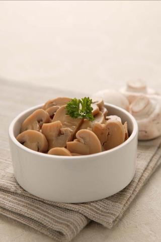 Champinjoner skivade