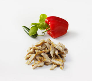 Kycklinglårfilé strimlad, stekt med salt och
peppar