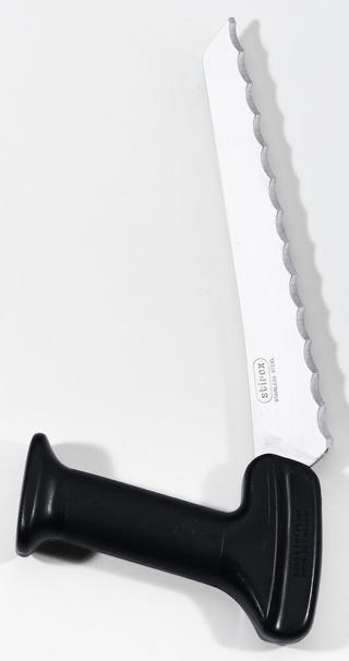 Kökskniv ergonomisk tandad 28,5cm