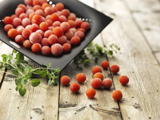 Körsbärstomater hela 15-25 mm EKO